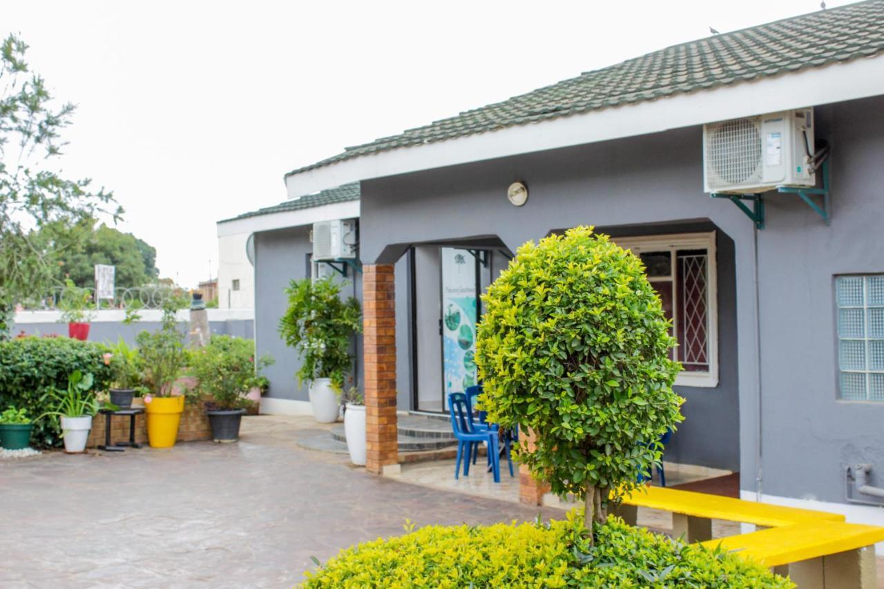 Motseleng Guest House Palapye Exterior foto